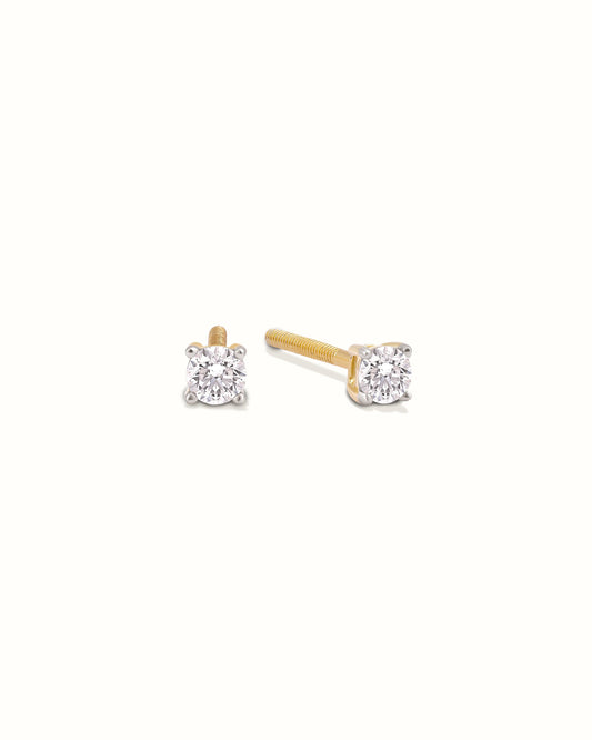 0.15ct Round Stud